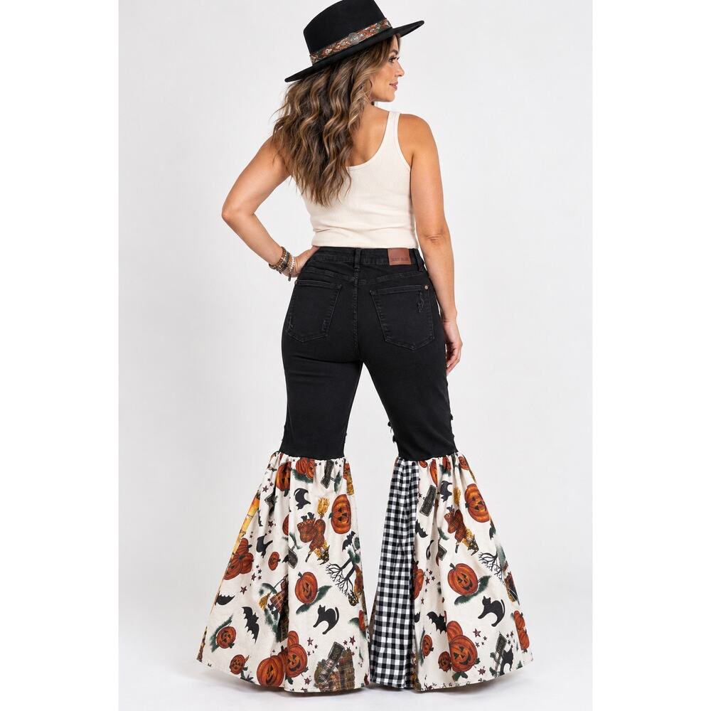 One-of-a-kind Judy Blue Halloween upcycled bell bottom jeans in women’s size 14 - Picture 8 of 12